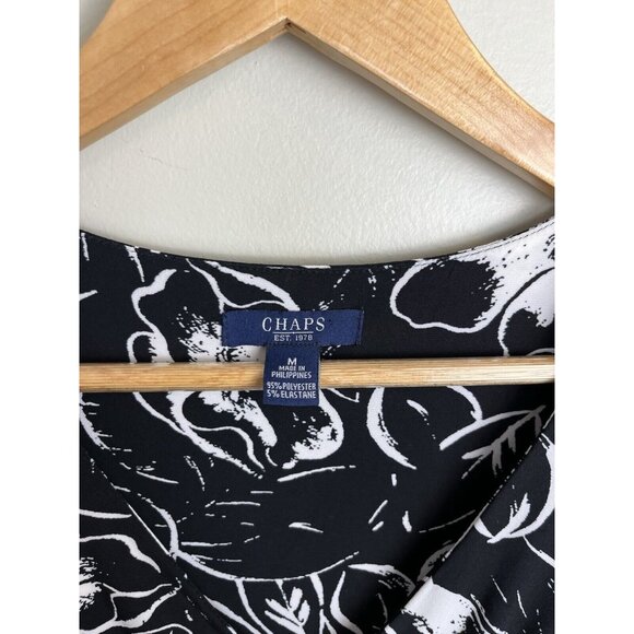 Chaps Women's Dress‎ Size M Black White Floral Flutter Sleeves - Picture 3 of 6